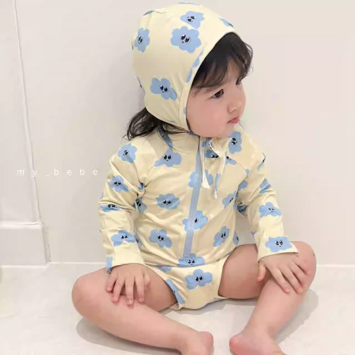 Cloud flower long sleeved one-piece swimsuit
