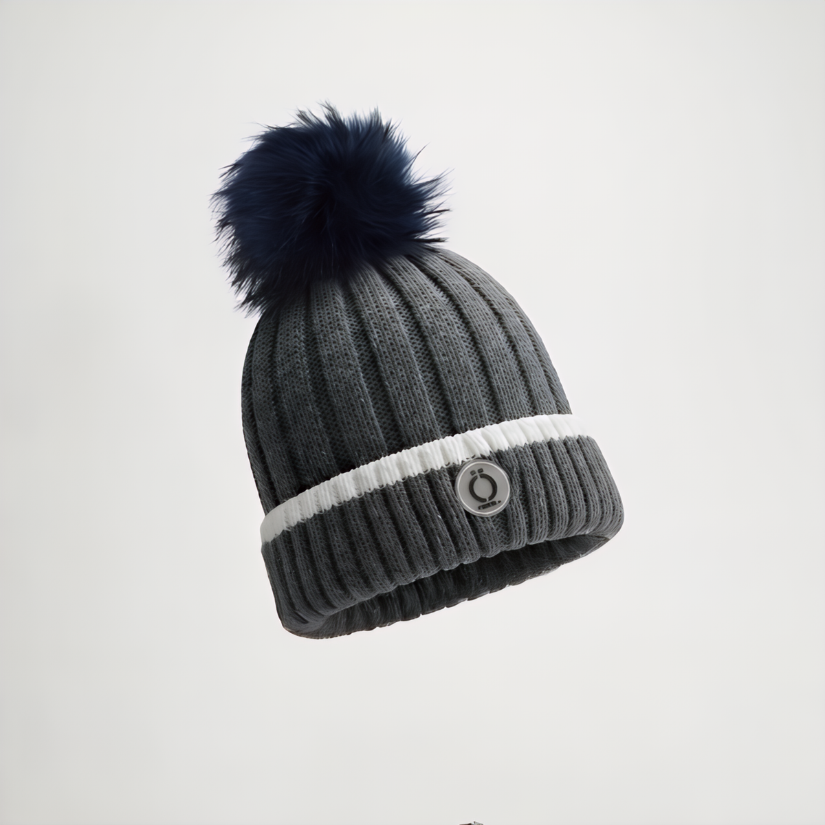 Grey Stripe Tuque
